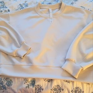 Lululemon cropped sweat shirt